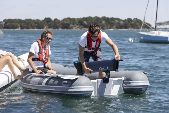 TEMO 1000 electric outboard motor