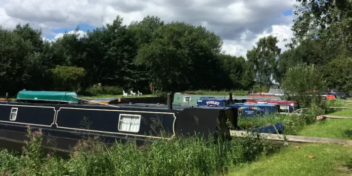 Boat licence fee rises are confirmed. Photo courtesy Canal & River Trust