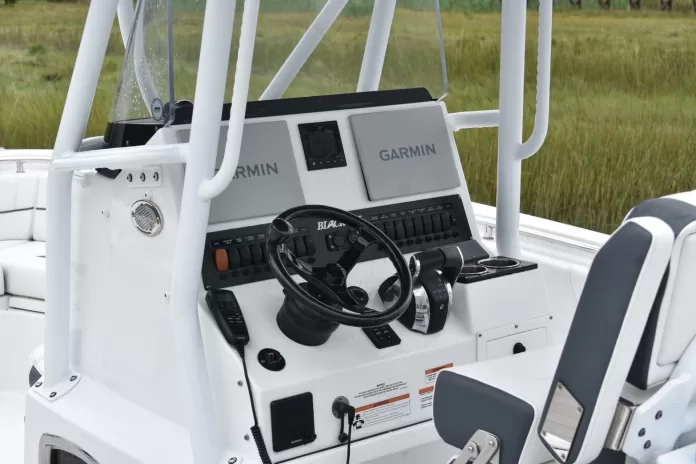 The new Schmitt Marine carbon fibre steering wheel