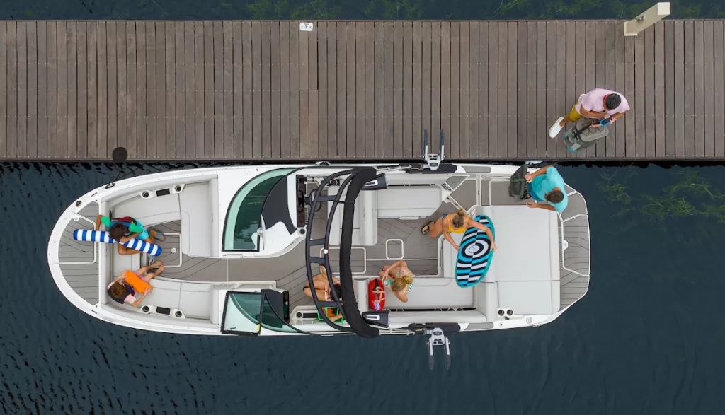 Aerial view of the SDX 270 Surf at a dock