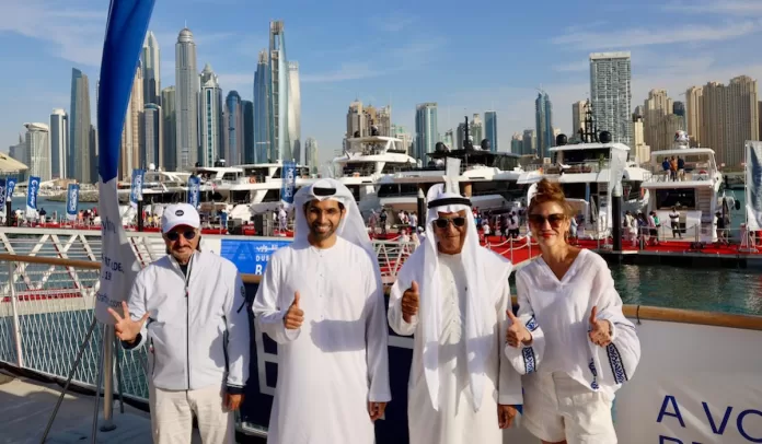 The Dubai World Trade Centre and Dubai Harbour celebrate an extended long-term partnership agreement for the Dubai International Boat Show