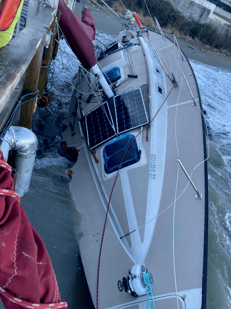 The yacht caused structural damage to the administrative building of the Royal Vancouver Yacht Club