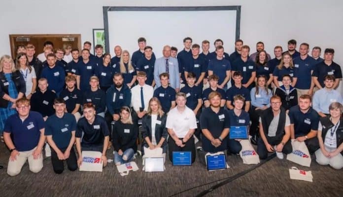 Apprentices from leading marine companies are recognised