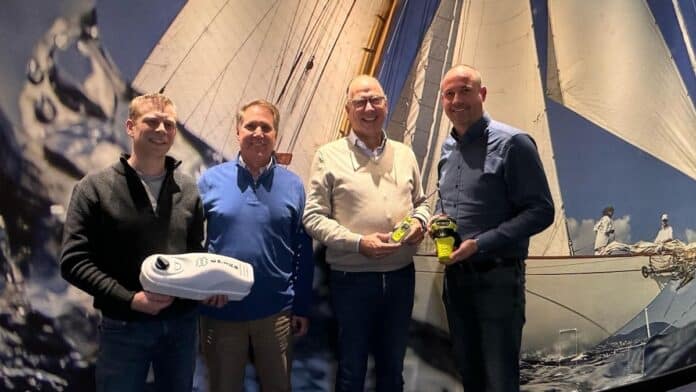 ACR signs with Holland Nautic