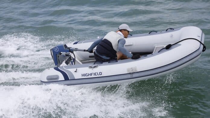 Electric Outboard appointed by Momentum