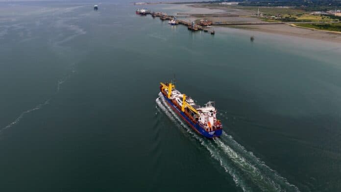 Peters & May strengthens key trade route