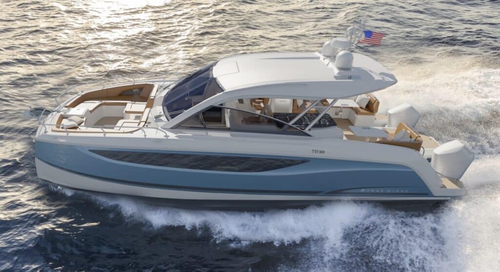 Four Winns debuts two new power catamarans