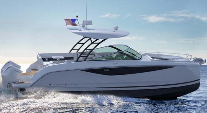 Four Winns debuts two new power catamarans