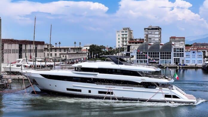 Azimut|Benetti launches M/Y Lumina and announces €100 million investment programme
