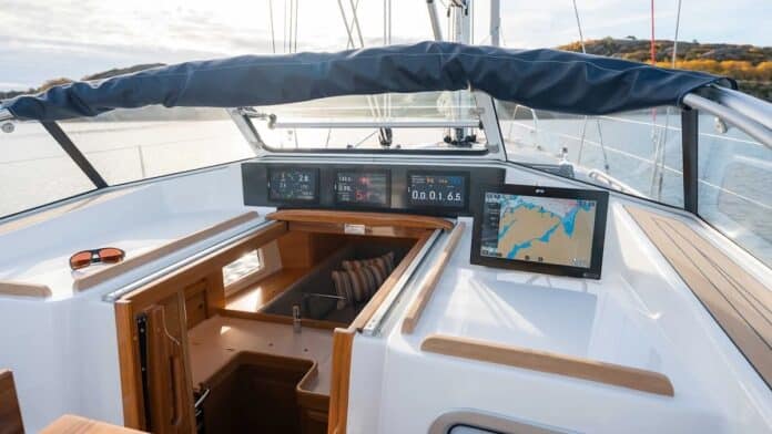 Raymarine extends Hallberg-Rassy supply deal