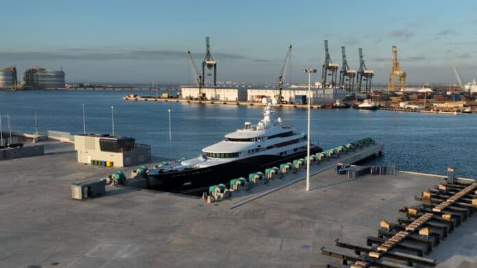 Nautipaints opens Sagunto refit base
